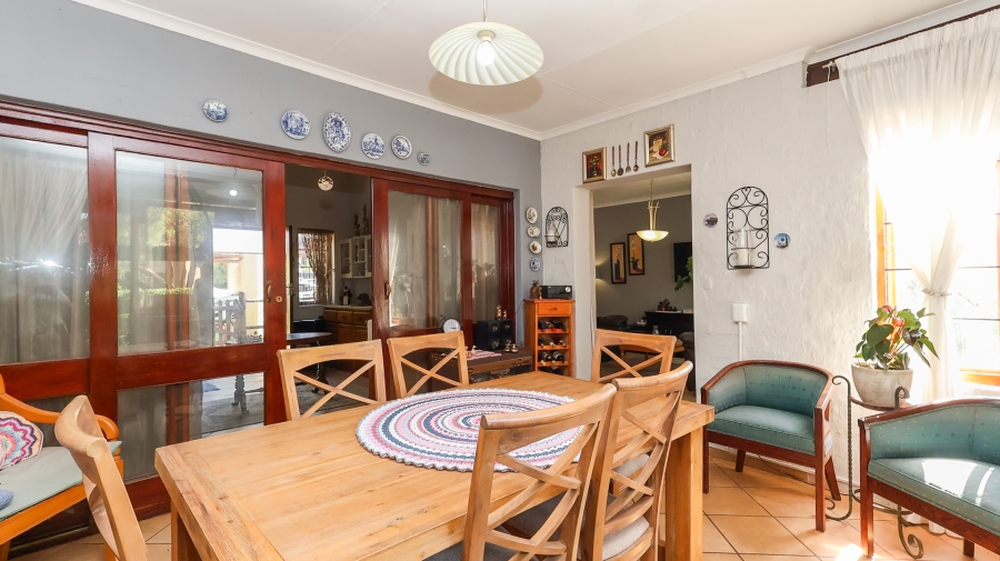 3 Bedroom Property for Sale in The Coves North West